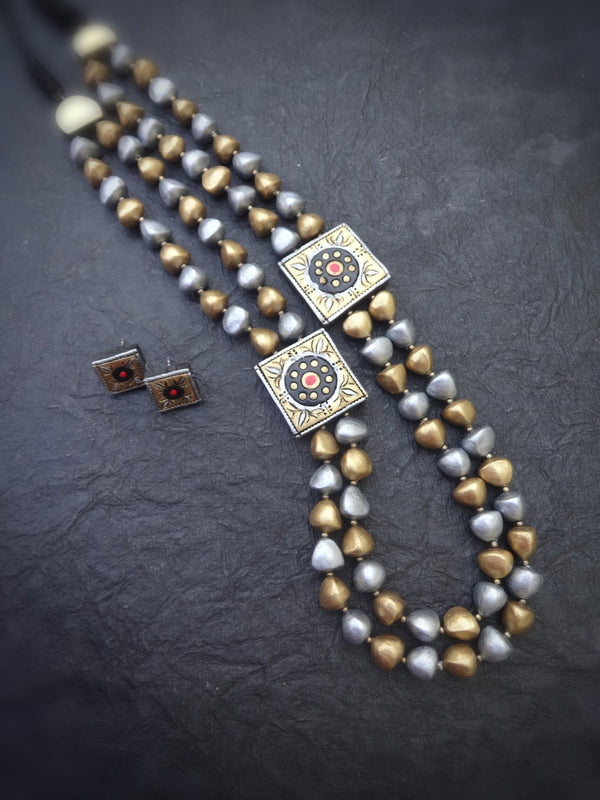 Chandra White & Gold Terracotta Choker Set