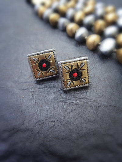 Chandra White & Gold Terracotta Choker Set - View 3