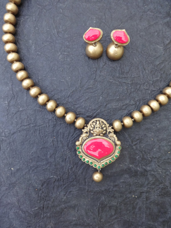 Indus Terracotta Darshini — Pink & Gold Necklace Set