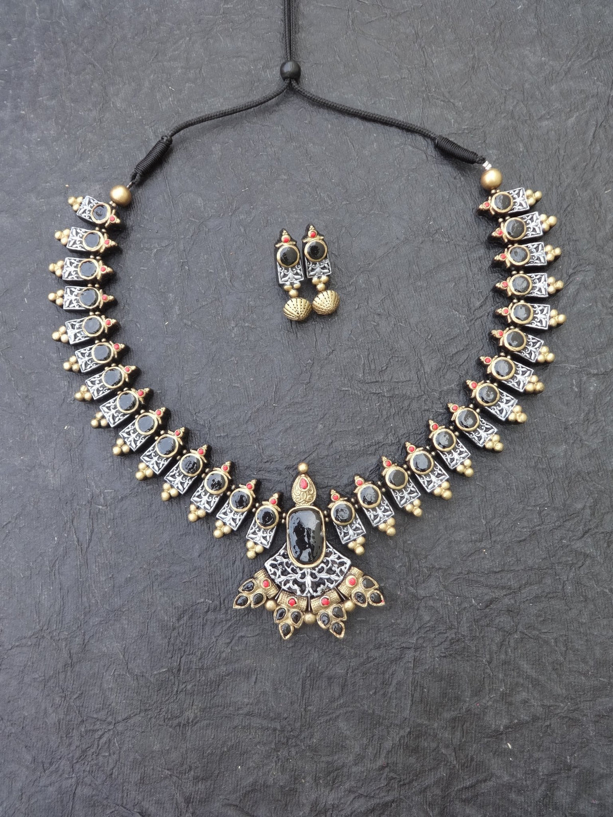 Dhivya Grey & Gold Terracotta Choker Set