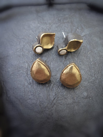 Kamala White & Gold Terracotta Necklace Set - View 3