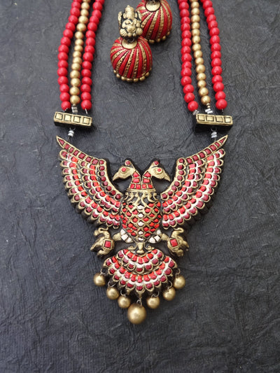 Nivedha Pink & Gold Terracotta Necklace Set - View 5