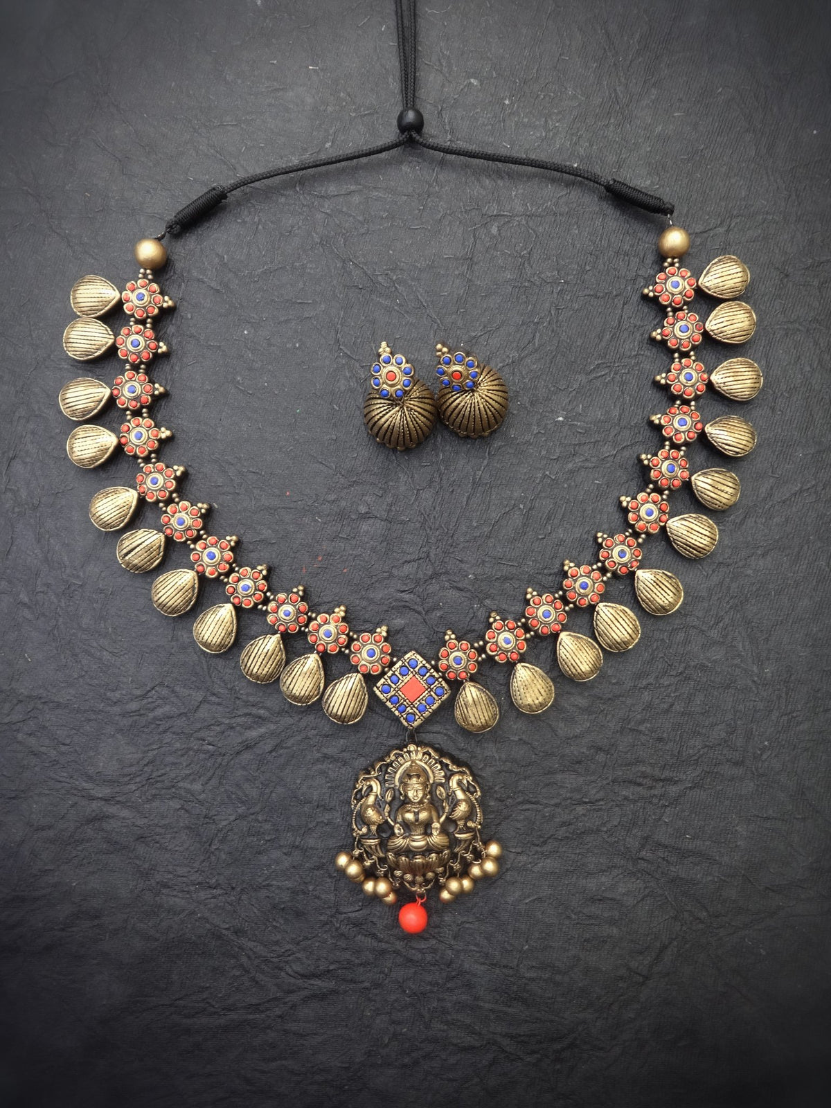 Oorvasi Antique Gold Terracotta Necklace Set - View 5