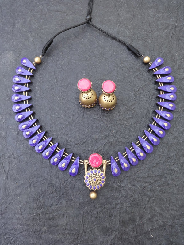 Selvamani Pink & Gold Terracotta Necklace Set - View 3
