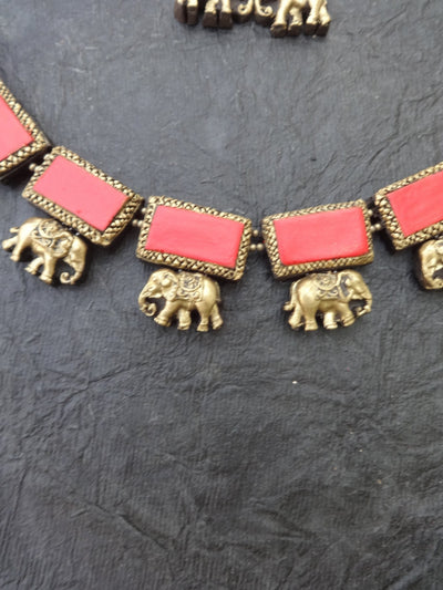 Swarna Pink & Gold Terracotta Necklace Set - View 8