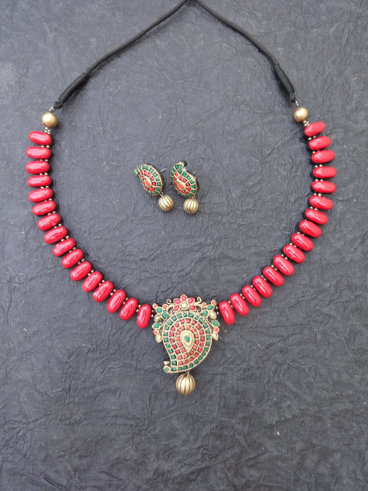 Thamarai Red & Gold Terracotta Necklace Set - View 3