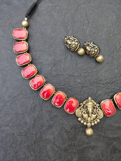 Vaishnavi Pink & Gold Terracotta Necklace Set - View 2