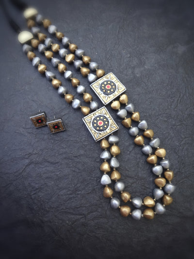 Indus Terracotta Chandra — White & Gold Choker Set