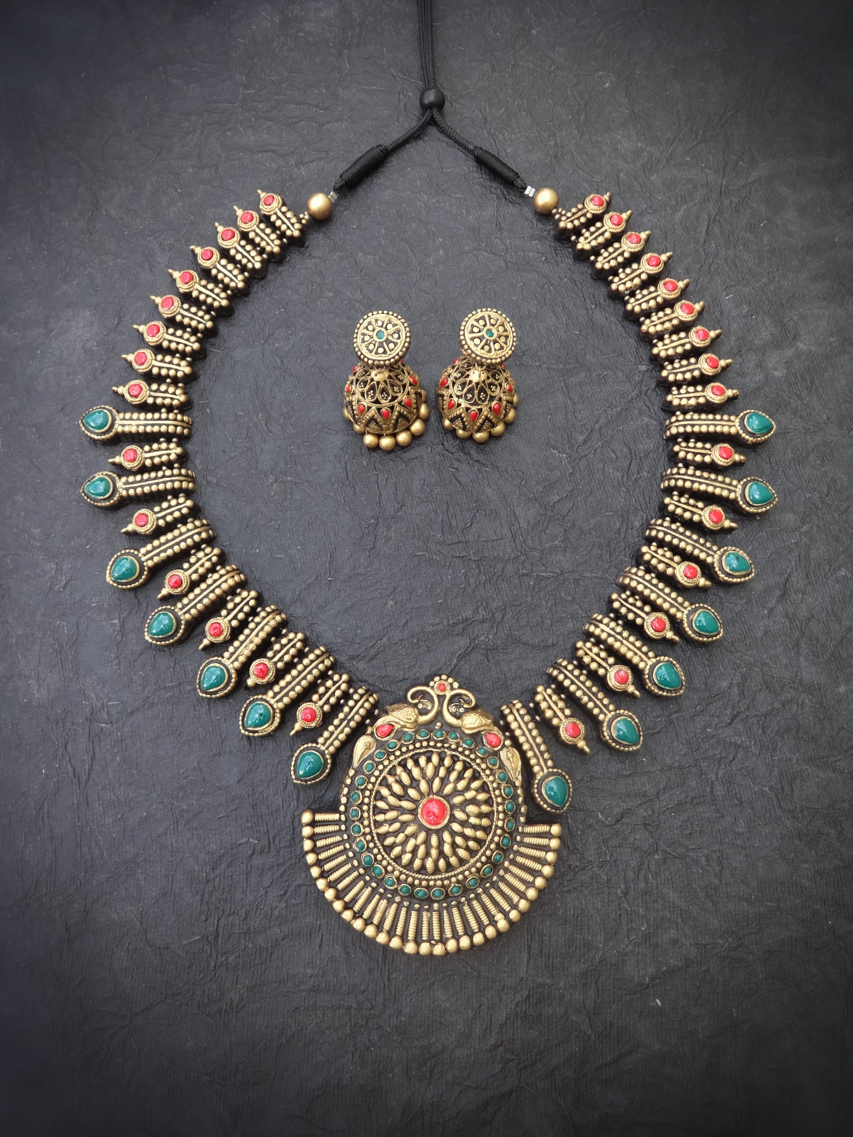 Indus Terracotta mangal— red & Gold Necklace Set