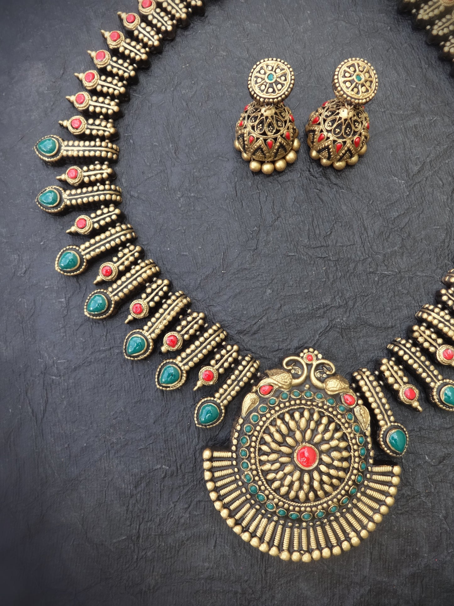 Indus Terracotta mangal— red & Gold Necklace Set