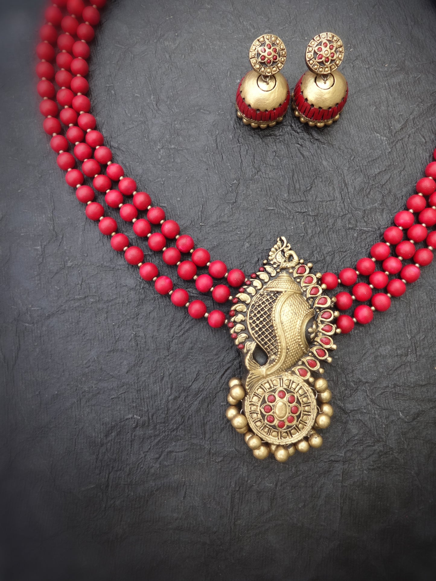 Indus Terracotta semmalar— red & Gold Necklace Set