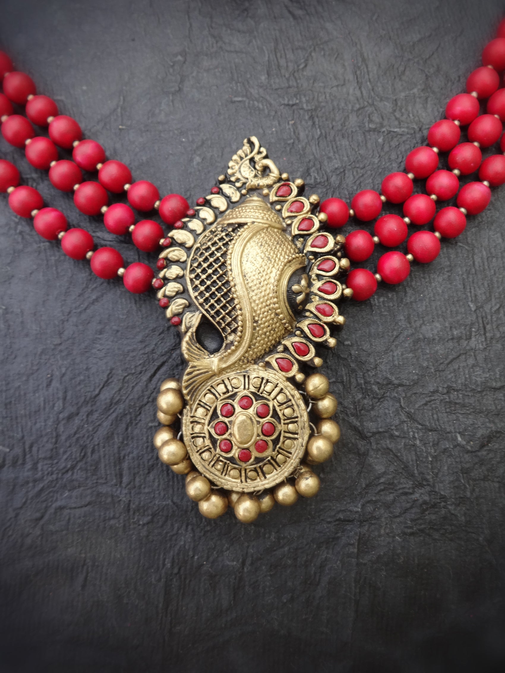 Indus Terracotta semmalar— red & Gold Necklace Set