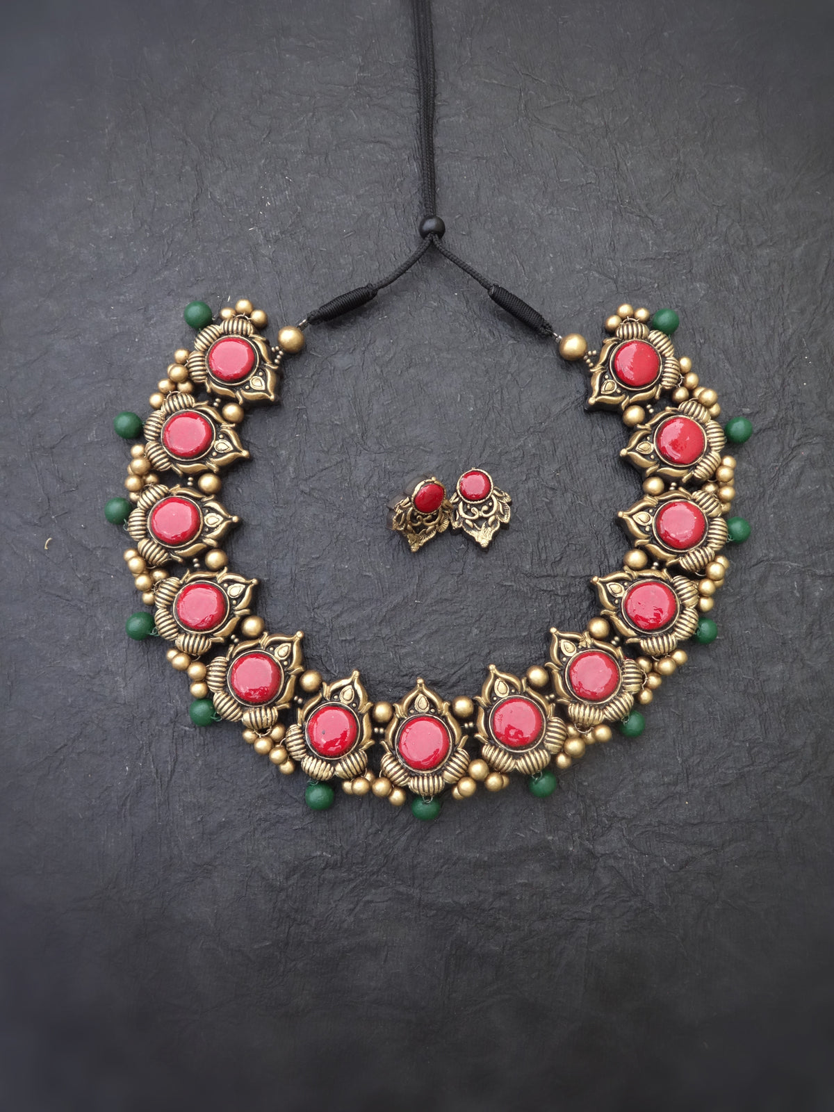 Indus Terracotta Jayanthi — Pink & Gold Necklace Set