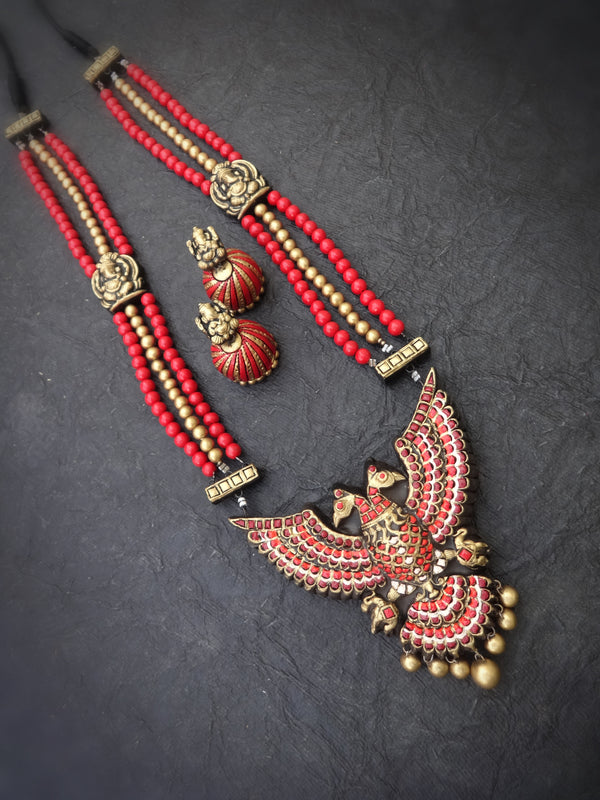 Indus Terracotta Nivedha — Pink & Gold Necklace Set
