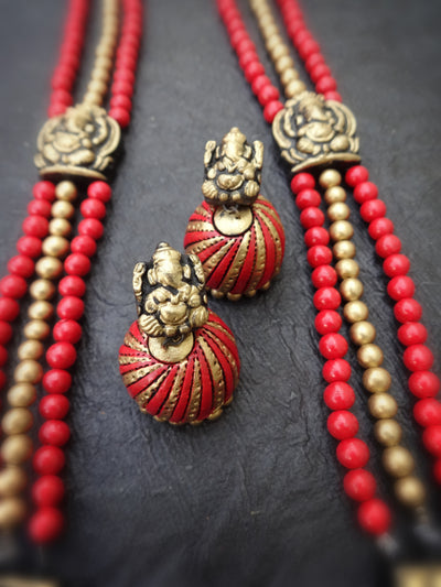 Indus Terracotta Nivedha — Pink & Gold Necklace Set