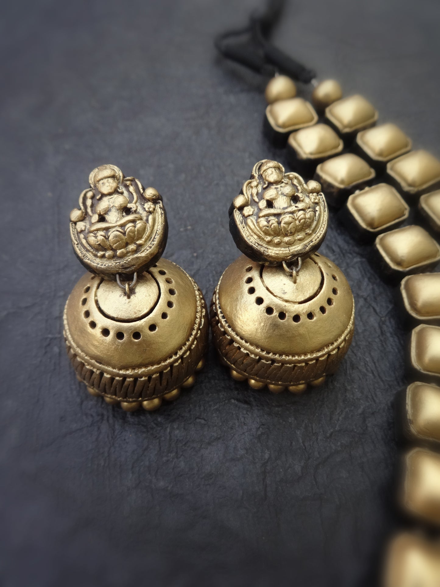 Indus Terracotta Dia — red & Gold Necklace Set