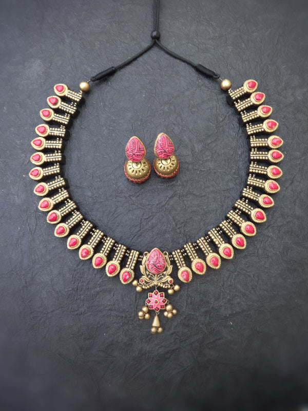 Indus Terracotta Brindha — Pink & Gold Choker Set