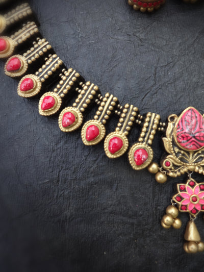 Indus Terracotta Brindha — Pink & Gold Choker Set