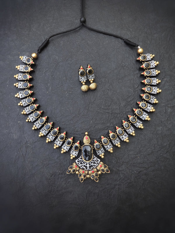 Indus Terracotta Dhivya — Grey & Gold Choker Set