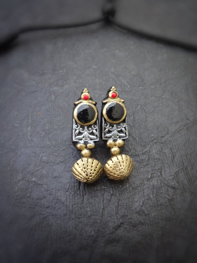 Indus Terracotta Dhivya — Grey & Gold Choker Set