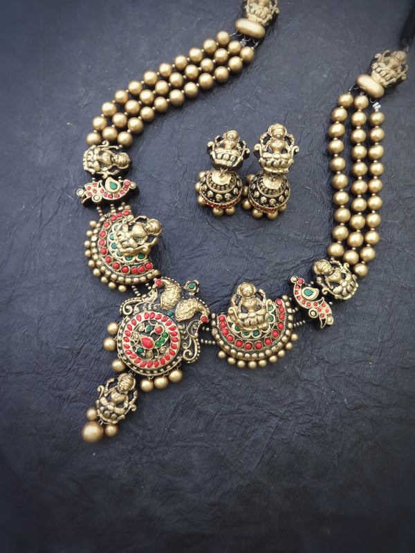 Indus Terracotta Elakkiya — Red & Gold Necklace Set