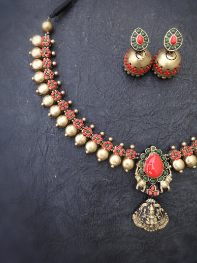 Indus Terracotta Mahalakshmi — Pink & Gold Necklace Set