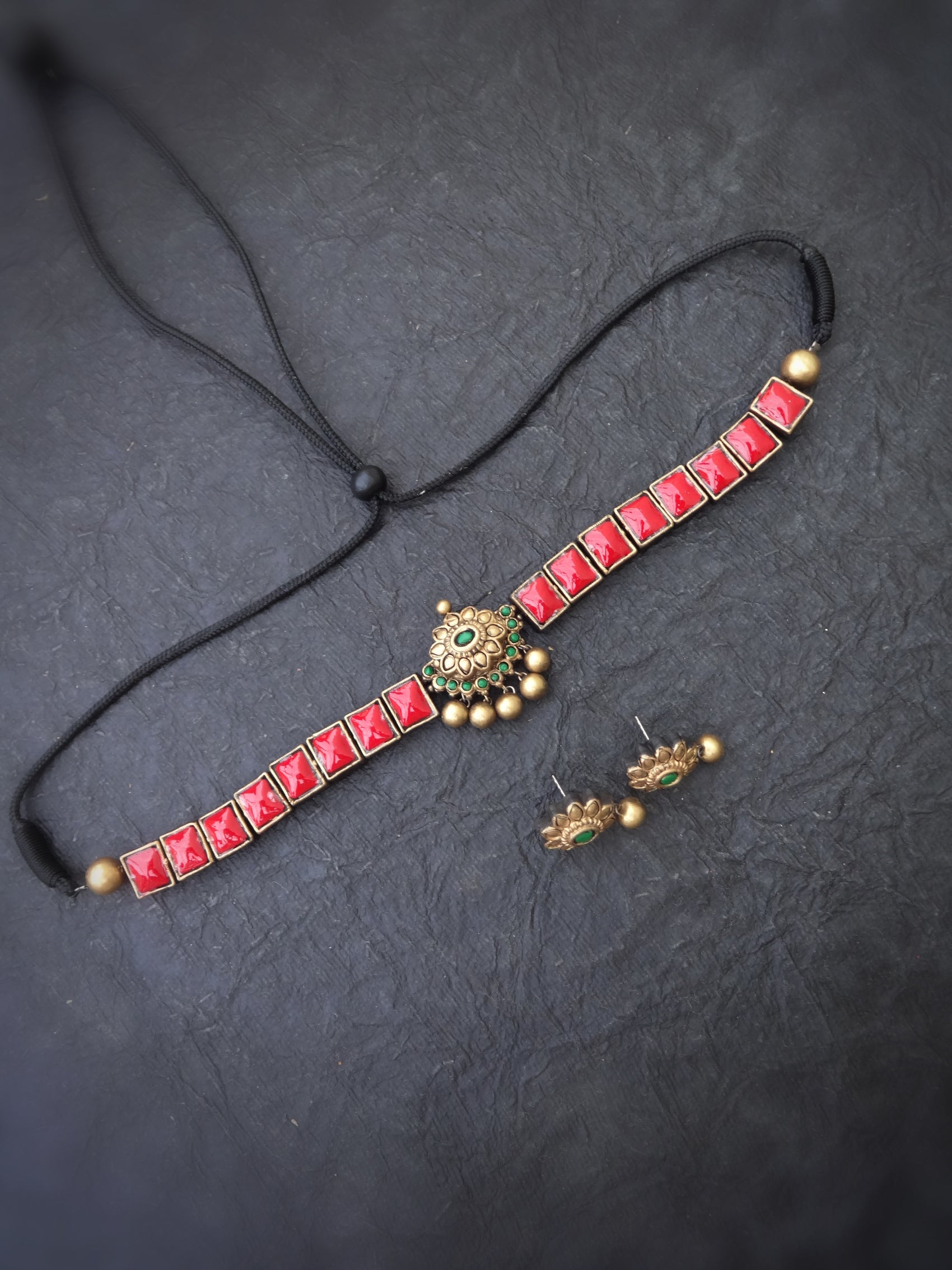 Indus Terracotta Pooni— red & Gold Necklace Set