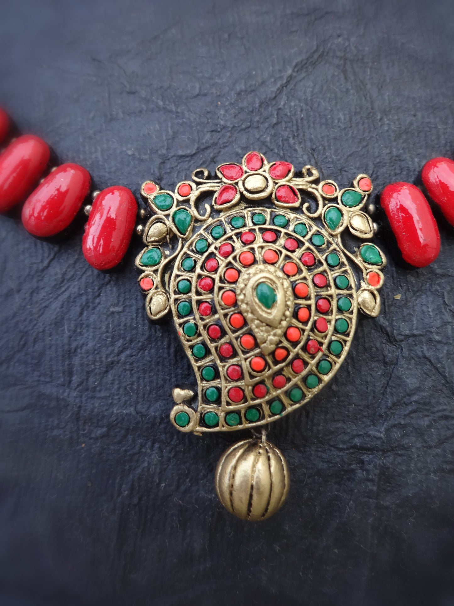 Indus Terracotta  pavai — red & Gold Necklace Set