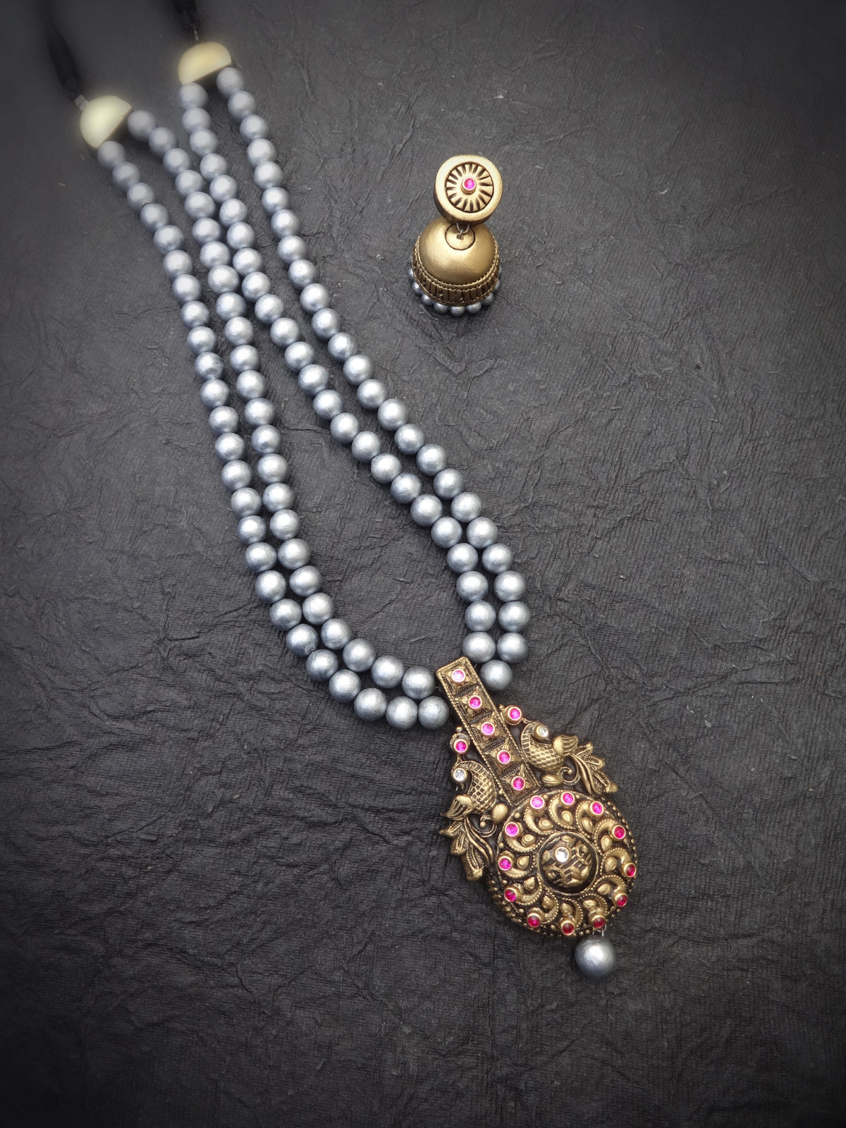 Indus Terracotta Saraswathi — White & Gold Necklace Set