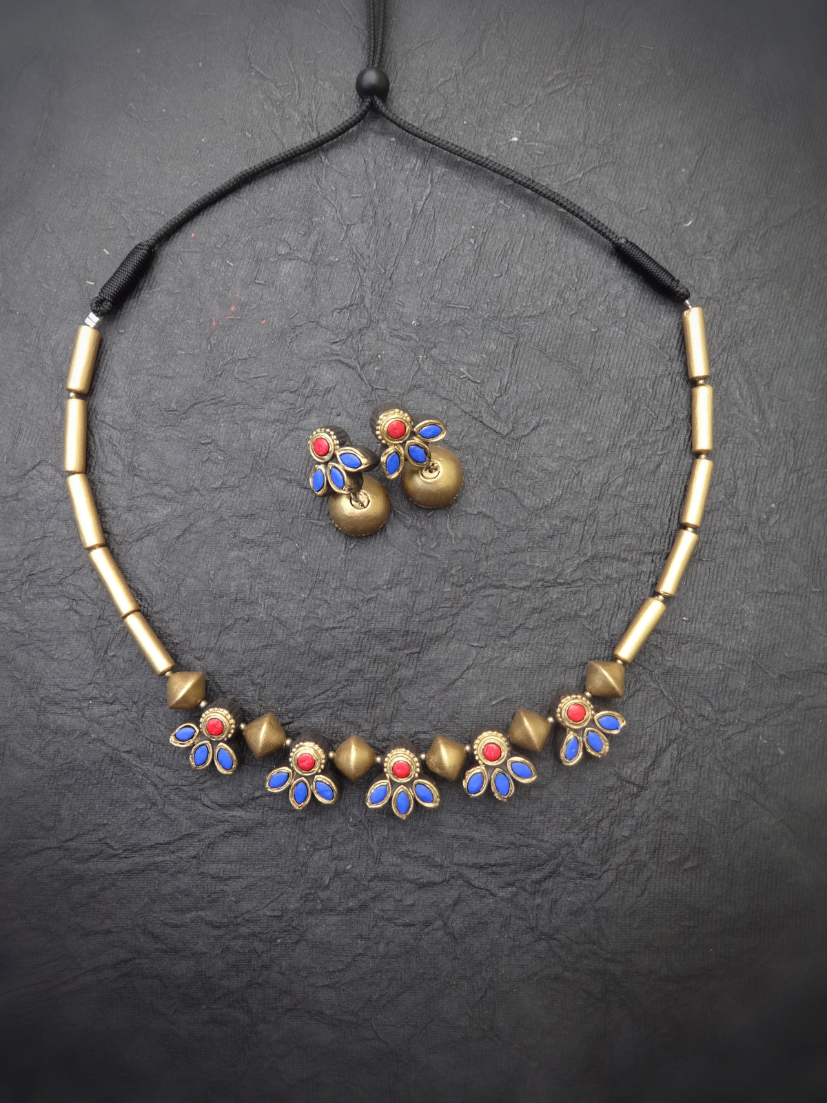 Indus Terracotta Thenmozhi — Blue & Gold Choker Set