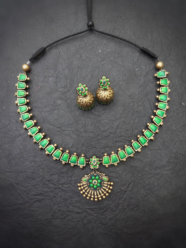 Indus Terracotta Vaani — Green & Gold Necklace Set